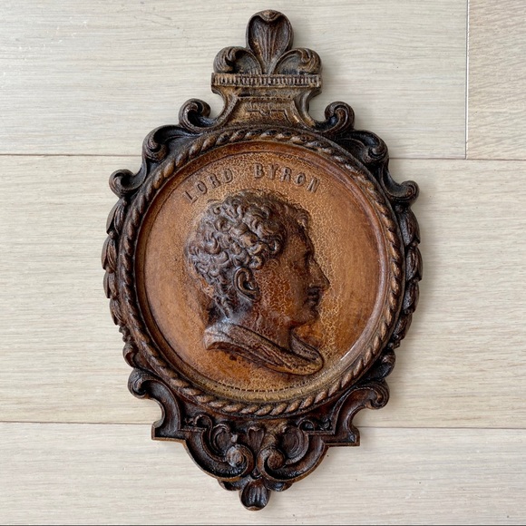 SOLD Boston Syroco Wood Goethe Lord Byron Wall Plaques Vintage - Picture 2 of 8